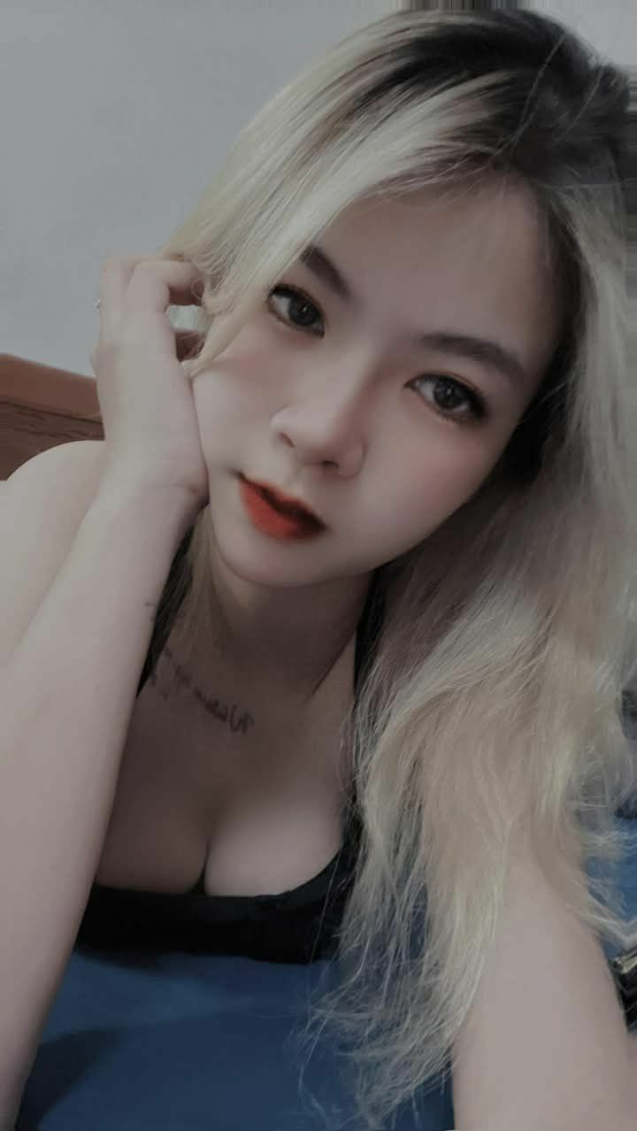 Cô giáo Rina Ishihara dân đãng